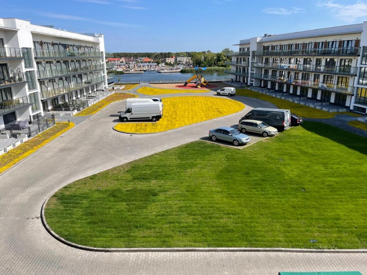 Apartament Cicha Woda Dziwnów Esterno foto